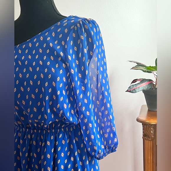 NWOT Francesca’s One Shoulder 3/4 Sleeve Blue Geometric Foil Mini Dress - Picture 3 of 7